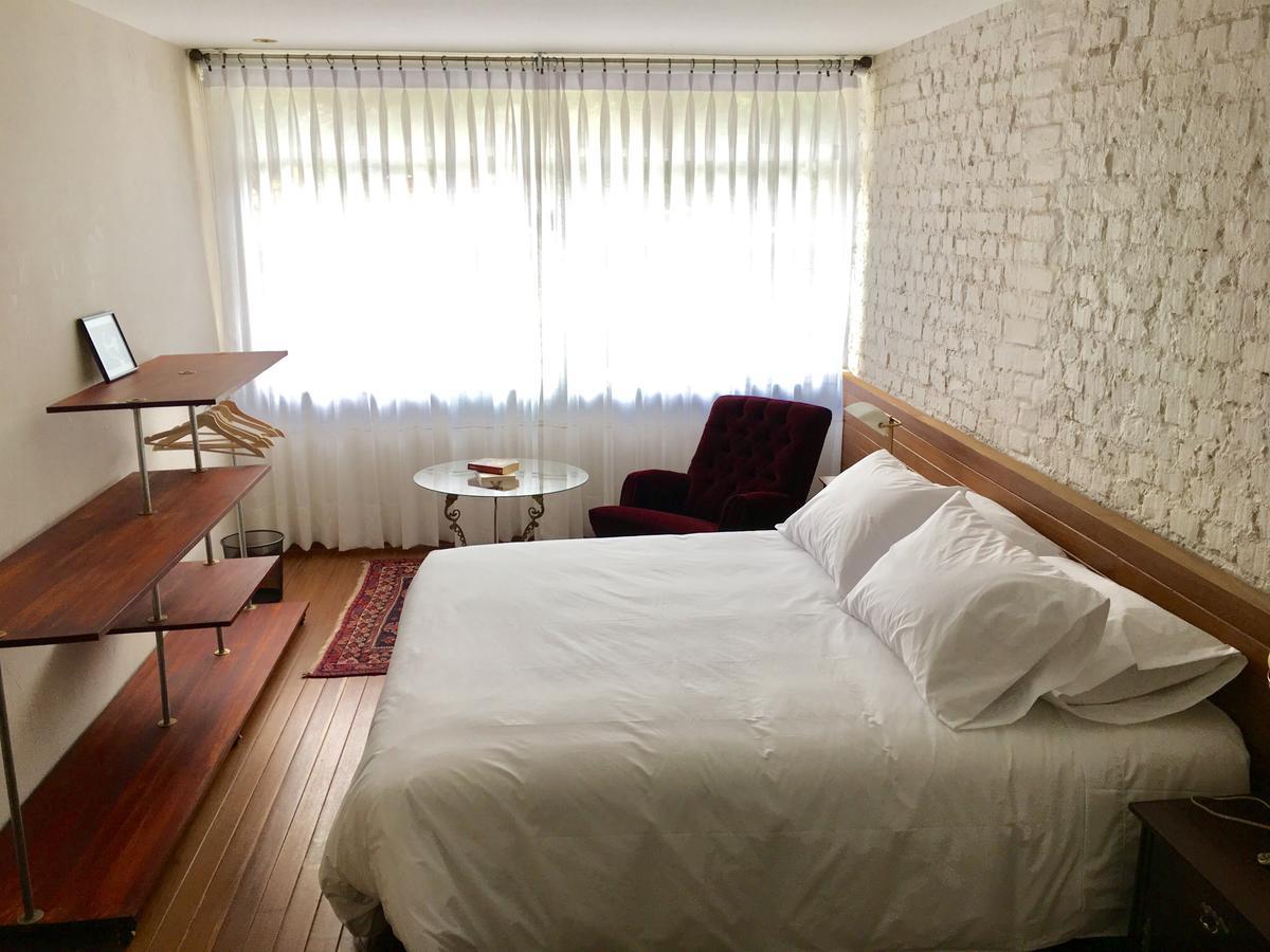 Casa Lelyte Bed and Breakfast Bogotá Exteriör bild